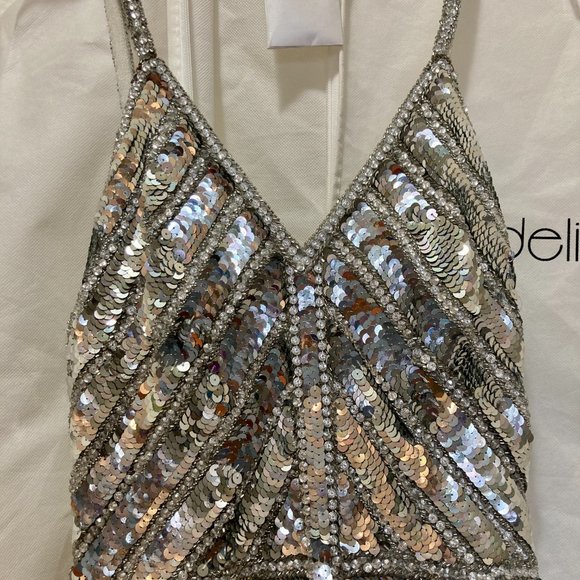 Sherri Hill Sequin Silver Dress - Picture 5 of 8